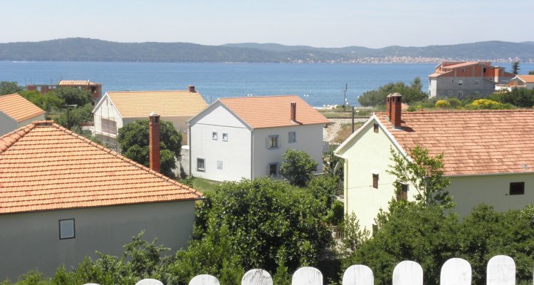 Apartment Zvone - 100 m from sea: A2 Bibinje, Zadar riviera