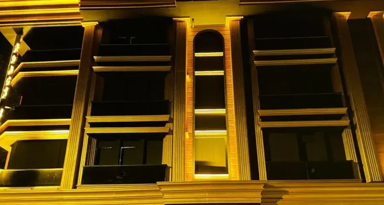 Black House