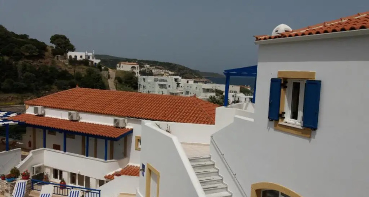 Venardos Hotel