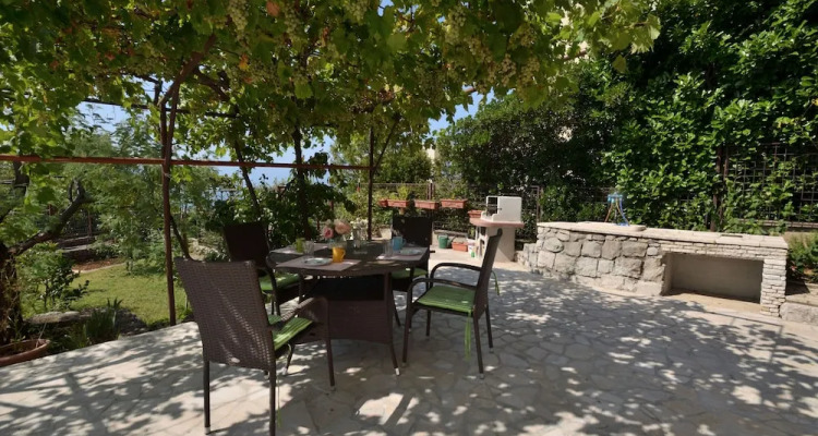 Happy Sound Pool Apartment