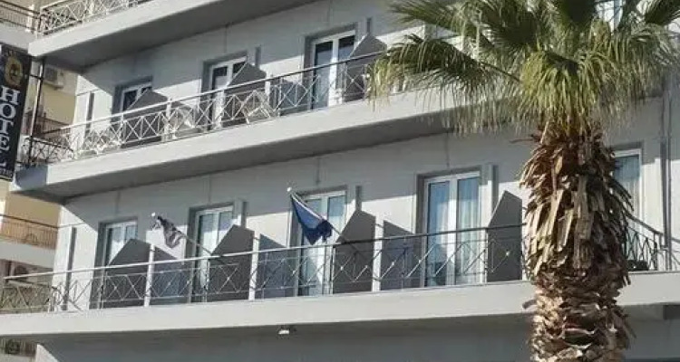 Queens Leriotis Hotel