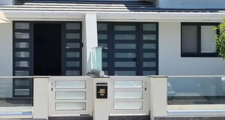 14 An 114 Nissi Twins Apartment