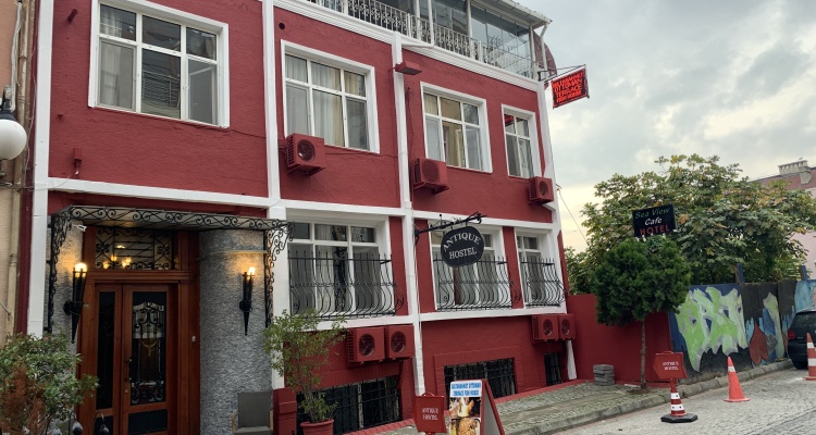 Antique Hostel