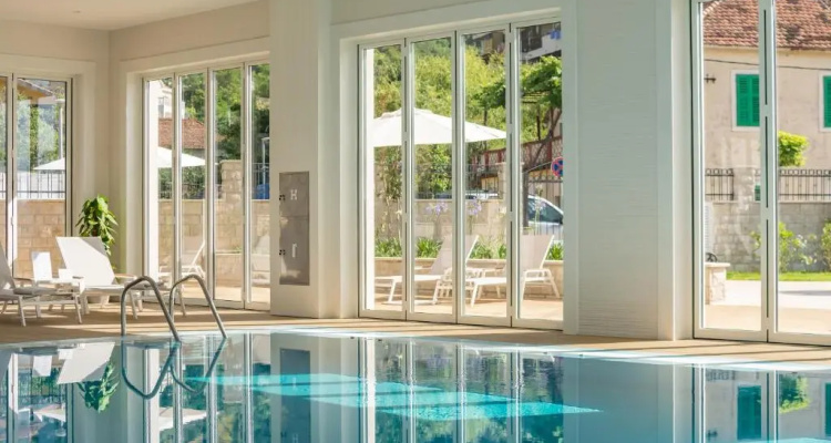 Lazure & Marina Montenegro Hotel
