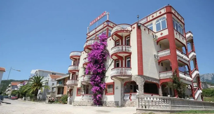 Bogumila Apartment Hotel