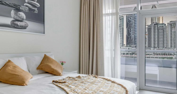 Knokey Bay Square Apartments