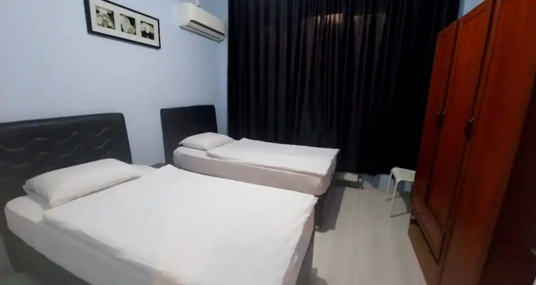 Dvukhkomnatnaya Kvartira Na Pervom Etazhe Apartments