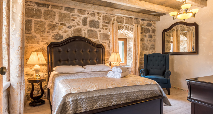 Heritage Palace Varos