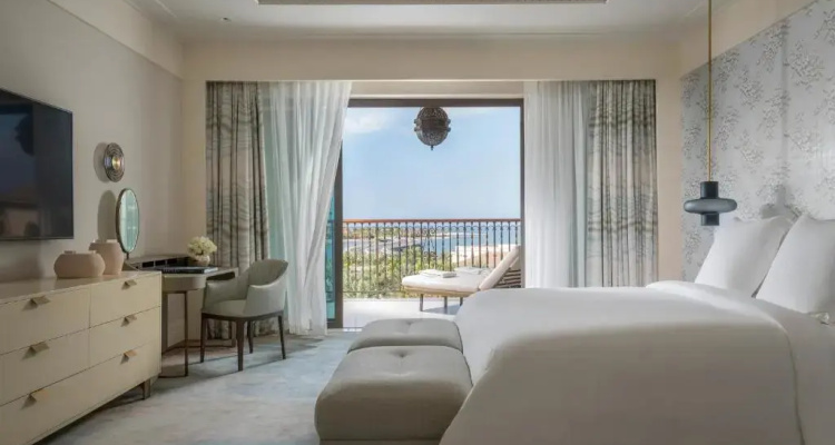 Four Seasons Dubai at Jumeirah Beach Resort — Four Seasons hotel