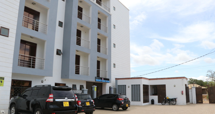 Queenscourt Hotel