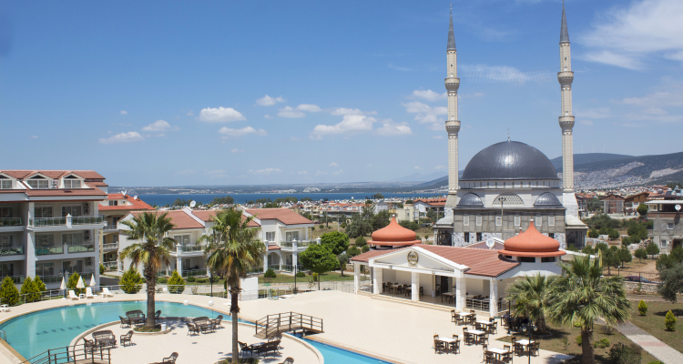 Akbuk Palace Hotel & Residence