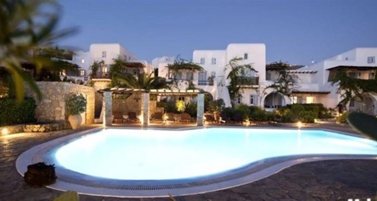 Ornos Suites