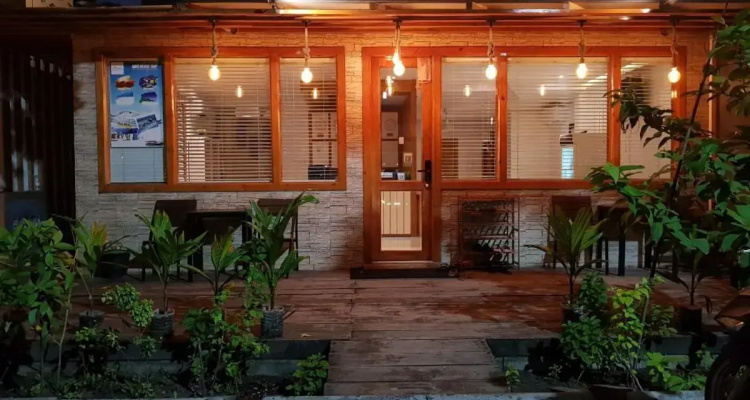 Отель Pine Lodge Maldives