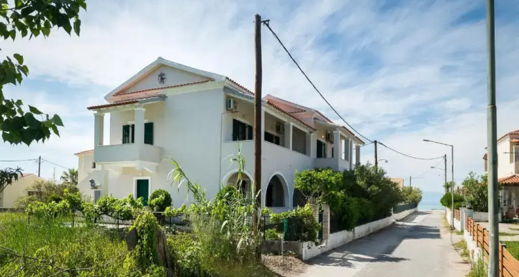 Marias Seaside Apartments