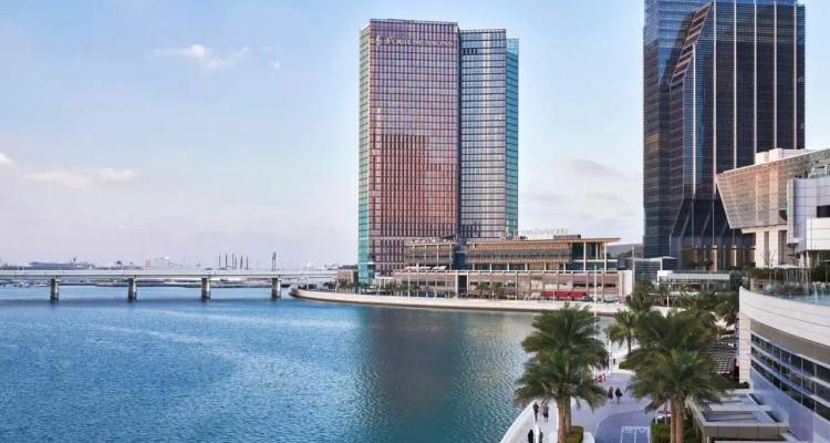 Four Seasons Hotel Abu Dhabi at Al Maryah Island — Four Seasons hotel