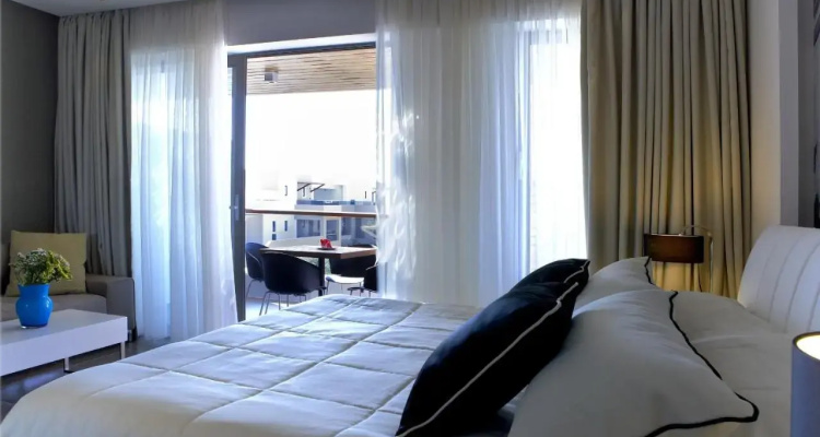 Pelagos Suites Hotel & Spa