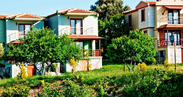 Akay Garden Family Club