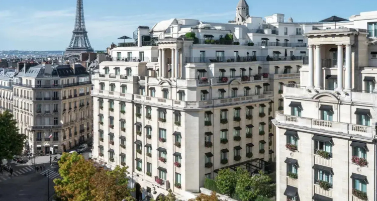 Four Seasons George V Hotel — Four Seasons hotel