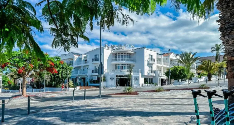 Apartamentos Parque del Sol