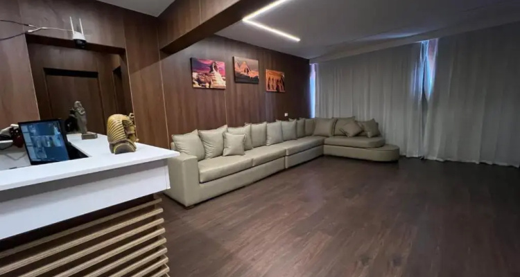 City Hotel