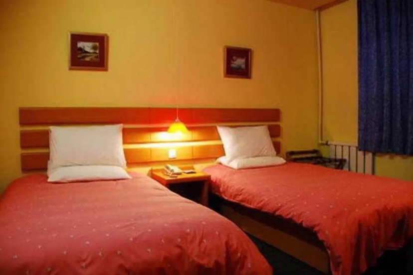 Цены на Home Inn Wuyi Plaza в Даляне