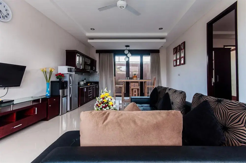 Precious Villas - Seminyak 3 — отель в Денпасар, Индонезия