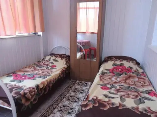 Цены на Viktoriya Guest House в Ейске