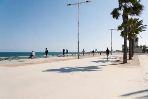 Ghat Apartments Poblenou — отель с удобным расположением в Барселоне