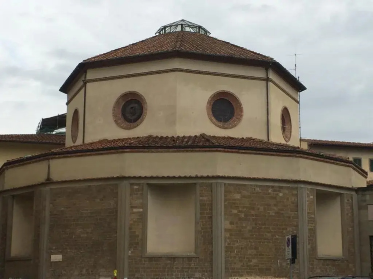 Цены на Costanza - 2777 - Florence - Hld 37619 в Флоренции