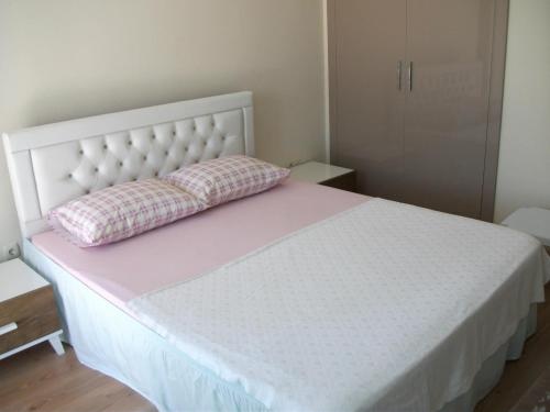Maurice Villa Number 4 — отель с удобствами в Kusadasi
