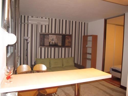 Apartment 19 — отель в Белграде, Сербия