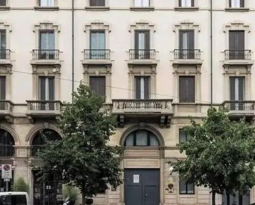 Milano Repubblica Suite Centro — отель в Милане, Италия