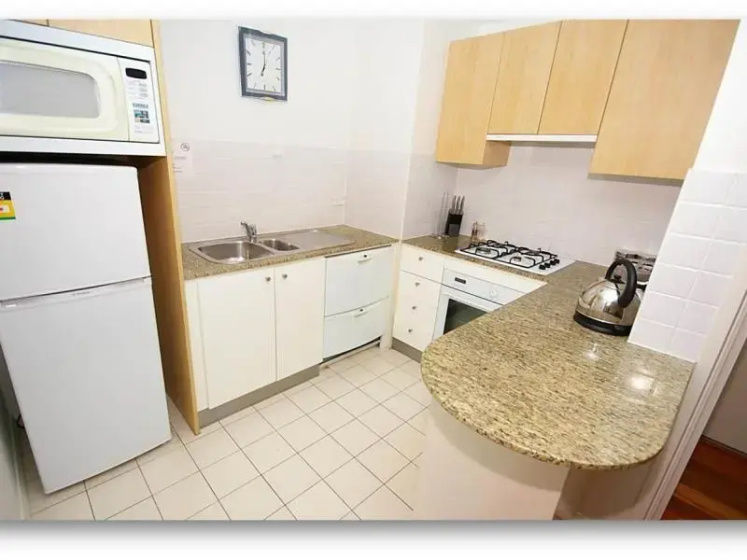 Homebush Bay Furnished Apartments 3 Bennelong Parkway — комфортный отель в Сиднее