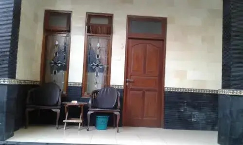 Cempaka 2 Homestay — отель в Кута, Индонезия