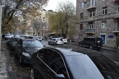 Цены на Saryan Street Studio Apartment в Ереван