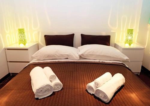 Цены на Rhome Away Trastevere - Manara в Риме