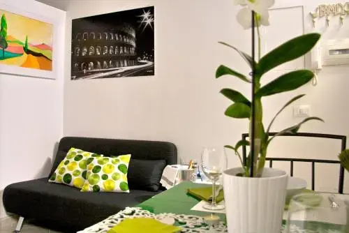 Цены на UnusualRome Apartments - Rome City Center в Риме