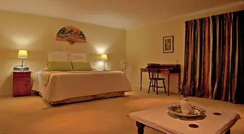 Vineyards Country Home B&B — забронировать отель в Кейптауне