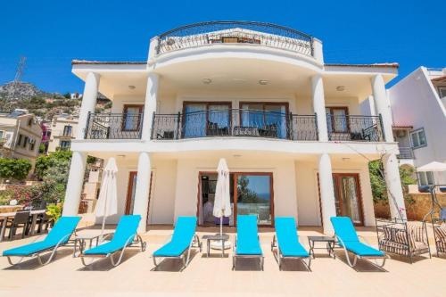 Villa Alternatif by Akdenizvillam — отель с удобным расположением в Калкан