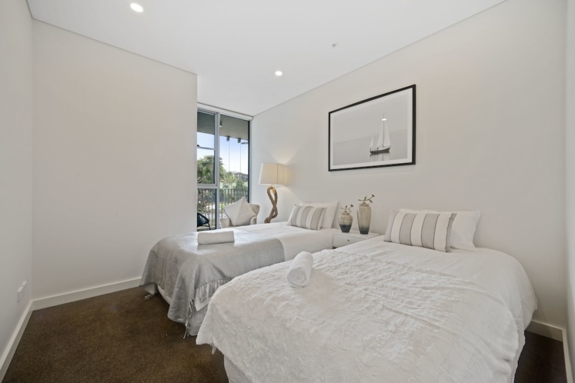 Цены на Ultra Modern Luxurious home in Tranquil Sydney в Сиднее