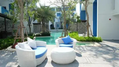 The Crest Santora Duplex E107 Huahin — отель с удобствами в Хуа