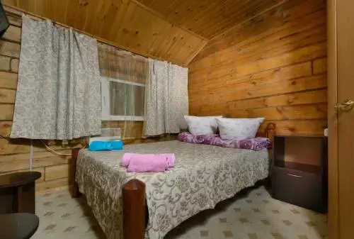Guest House Blue Roof — отель с удобствами в Байкальск