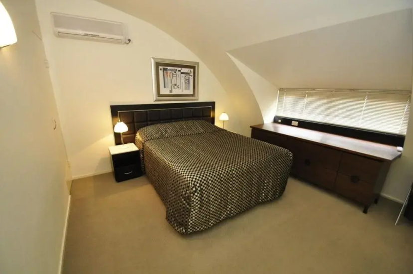 Camperdown Furnished Apartments 7 Dunblane Street — отель с удобствами в Сиднее