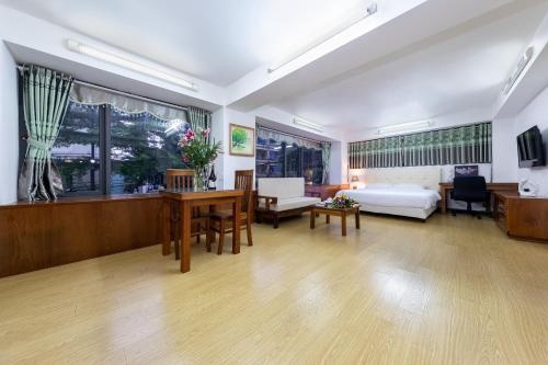 Granda Corner Apartment 3 — отель в Ханое, Вьетнам
