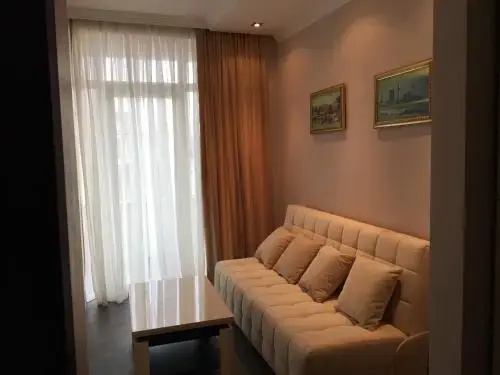 Old Batumi Villa — отель в Батуми, Грузия