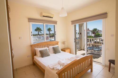 Nadelle Villa 5 — комфортный отель в Айя-Напа