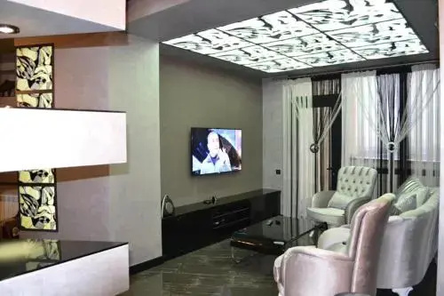 ARMT Penthouse near Republic Square — отель с удобным расположением в Ереван