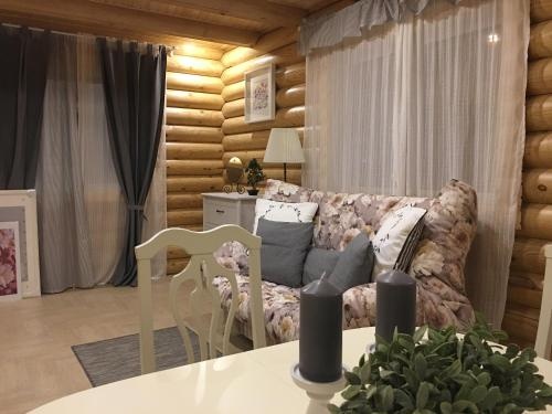 Guest Houses On Krasny 13 — отель с удобствами в Пскове