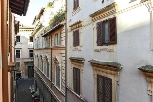 Navona Rubens Lodge — забронировать отель в Риме