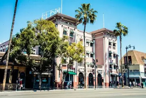 Hollywood Garden Apartment — отель с удобным расположением в Лос-Анджелесе
